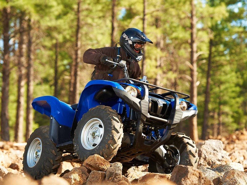 yaponskie-kvadrotsiklyi_Yamaha_Grizzly700-tyuning-kvadrotsiklov-snegohodyi-motovezdehodyi-bigboss-motocatalog.ru-5