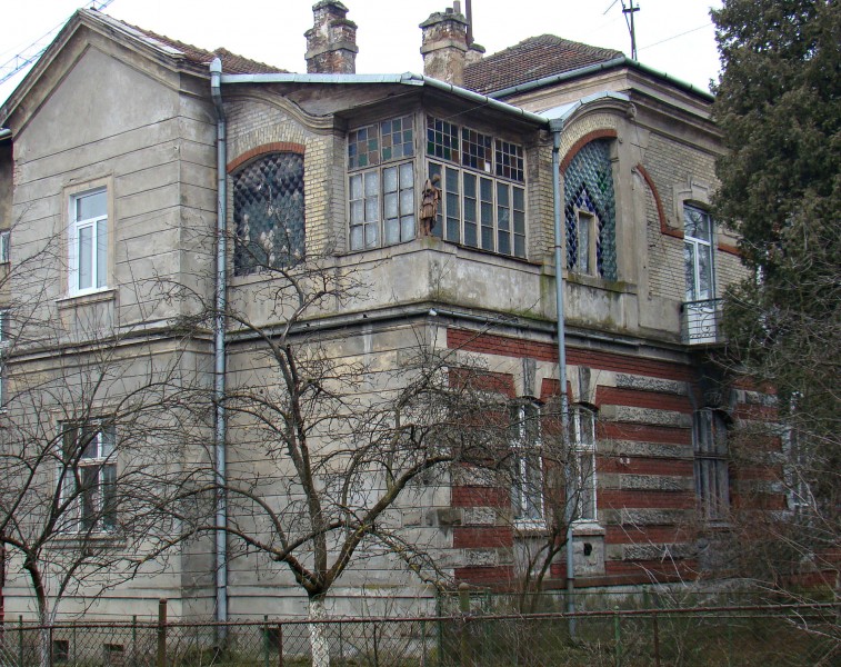 Будинок по вул.Тарнавського (біля колишнього загсу)