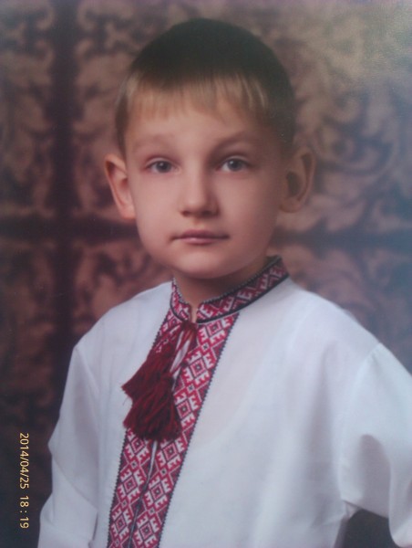 Справжній українець !!! ( Максиму 8 років)                                             