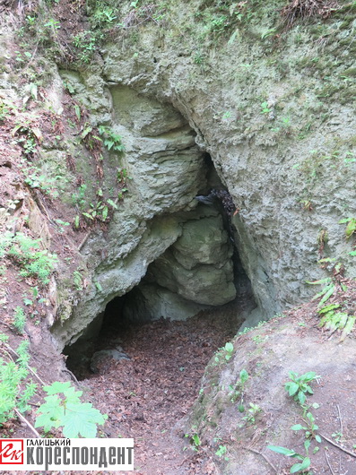вертикальна печера