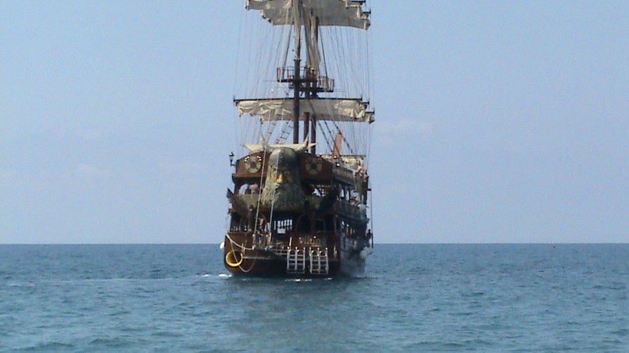 Пірати Середземного моря