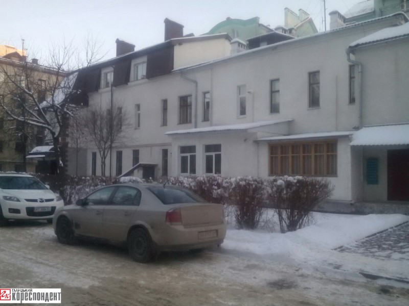 У 1997 р. був ліквідований ДНЗ №9 «Соловейко» на вул. Незалежності, 36Б. Приміщення переобладнали під житло для освітян