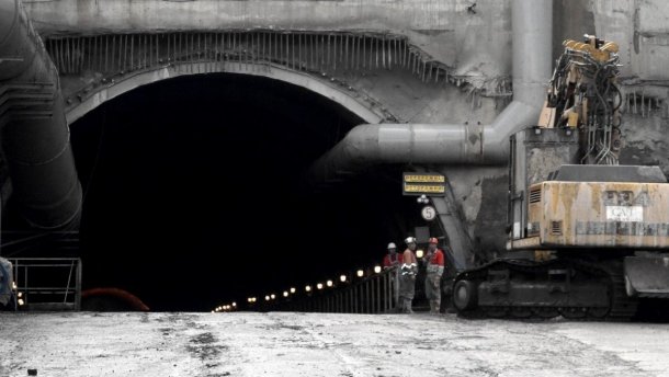 Будівництво залізничного тунелю у Карпатах може бути завершено раніше запланованого терміну