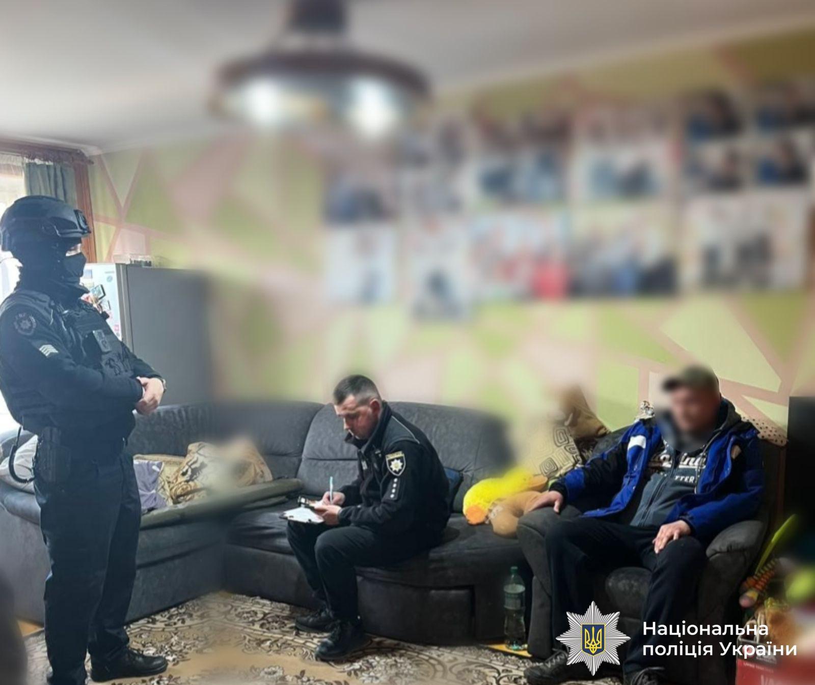 У Коломиї біля лікарні військовий у СЗЧ вистрелив у незнайомця та втік