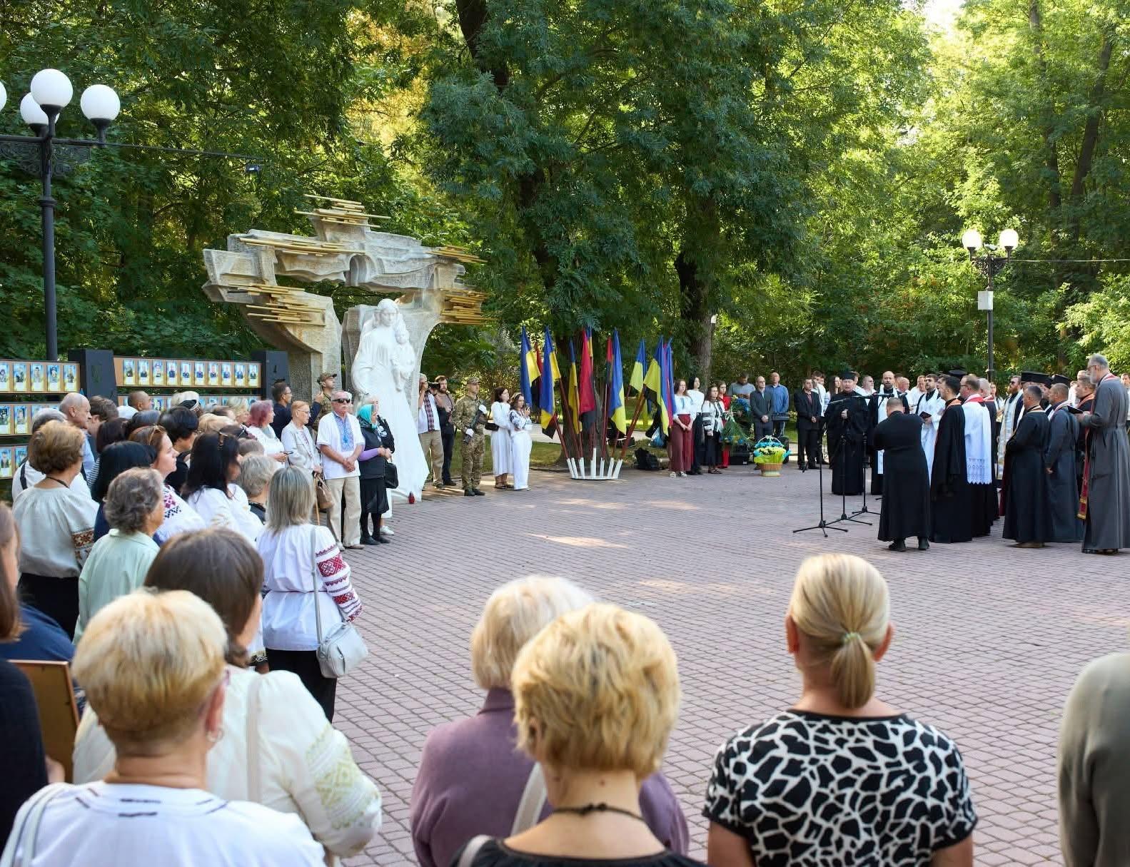 Як відзначили 35- річчя незалежности України в Івано-Франківську