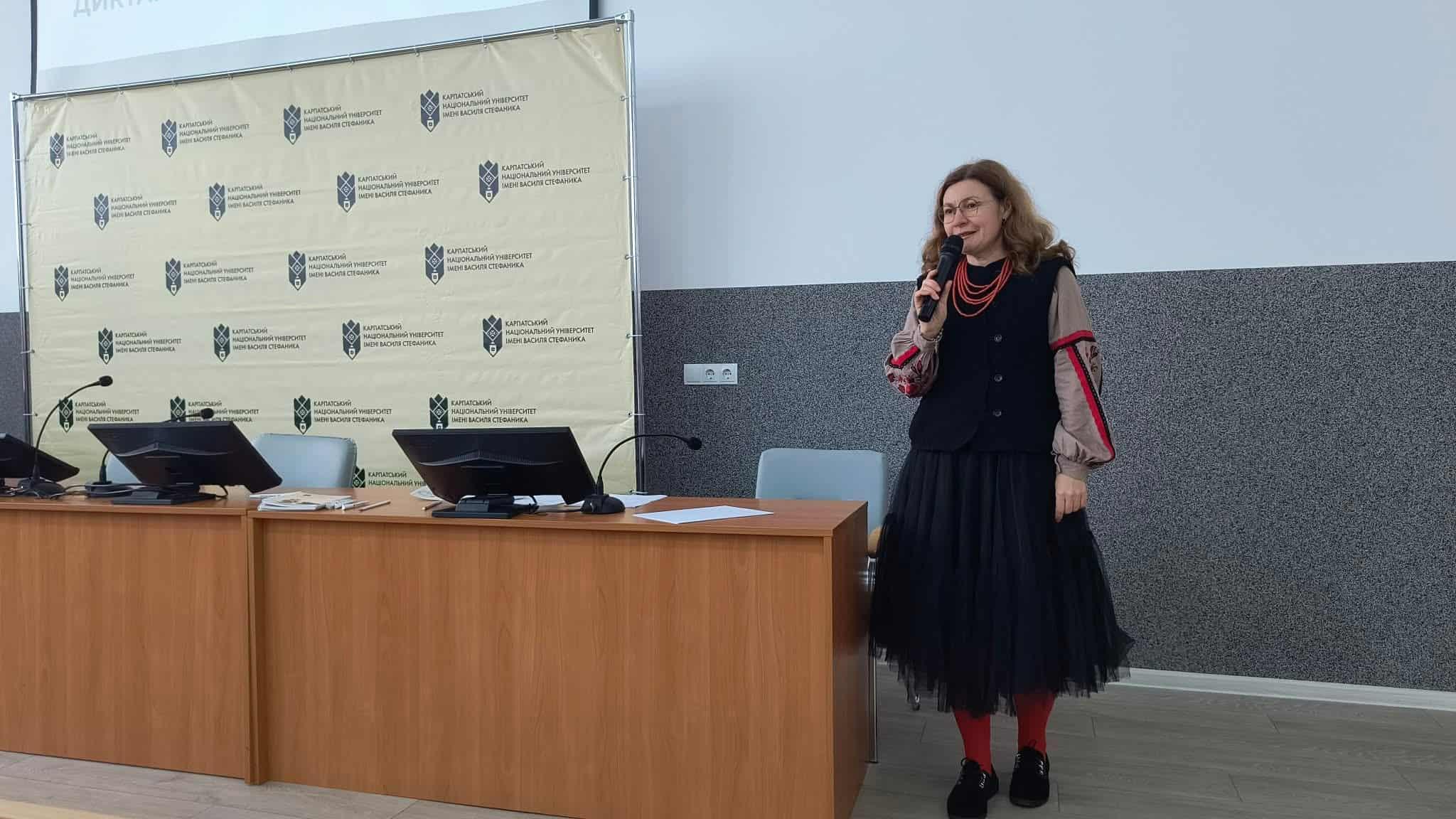 ПРО ЄДНІСТЬ ПІСЛЯ ДИКТАНТУ