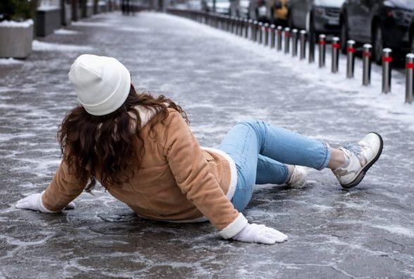 Через негоду за три доби в Івано-Франківську травмувалося 92 людини