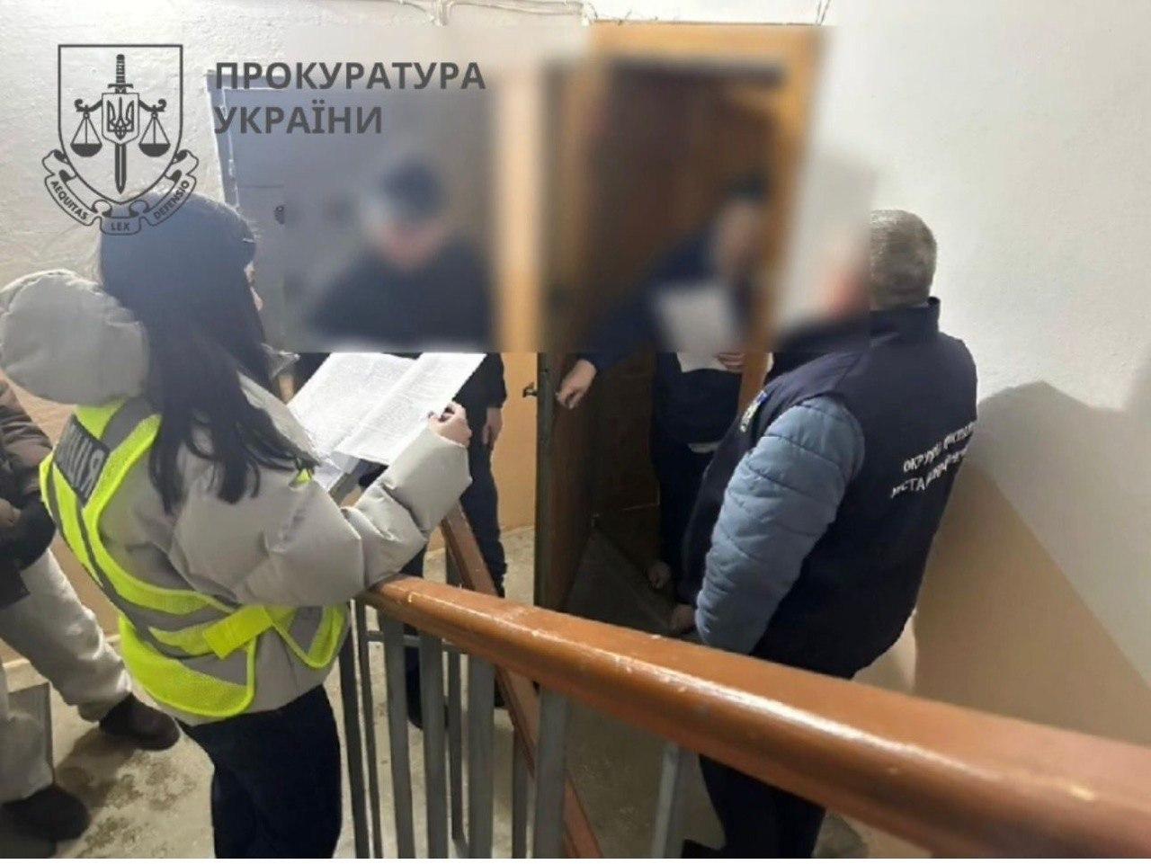 Дві тисячі доларів за захист дисертації: у Франківську викрили на хабарі викладачів університету