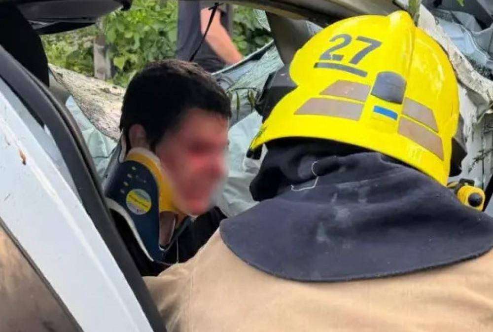 На Косівщині в ДТП загинула жінка: ще двоє людей травмовані