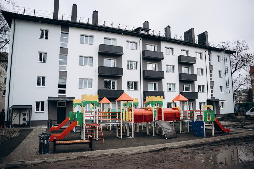 Непрацюючих ВПО можуть виселити з тимчасового житла: Кабмін змінив правила