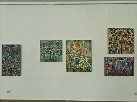 У ЗАТІНКУ ПТАХІВ І КВІТІВ