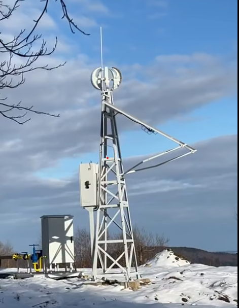 Світло з вітру: у Пасічнянській громаді запустили перший вітряк