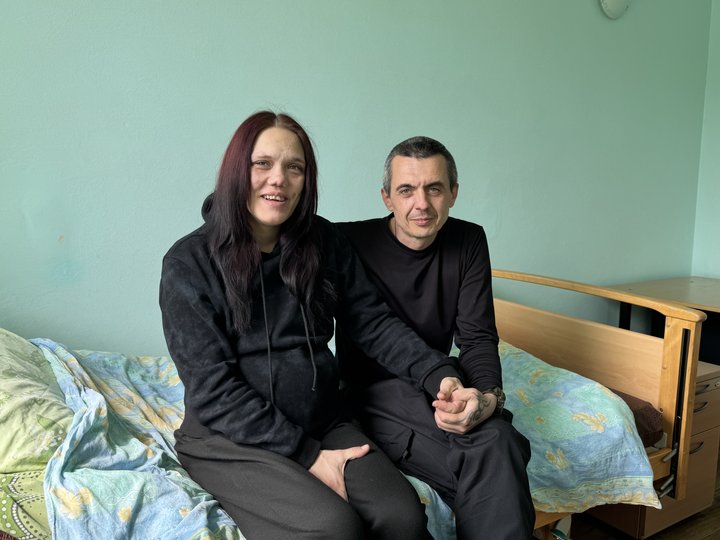 "Було страшніше, ніж на бойовій позиції": дружина франківського військового народила трійню в Сумах