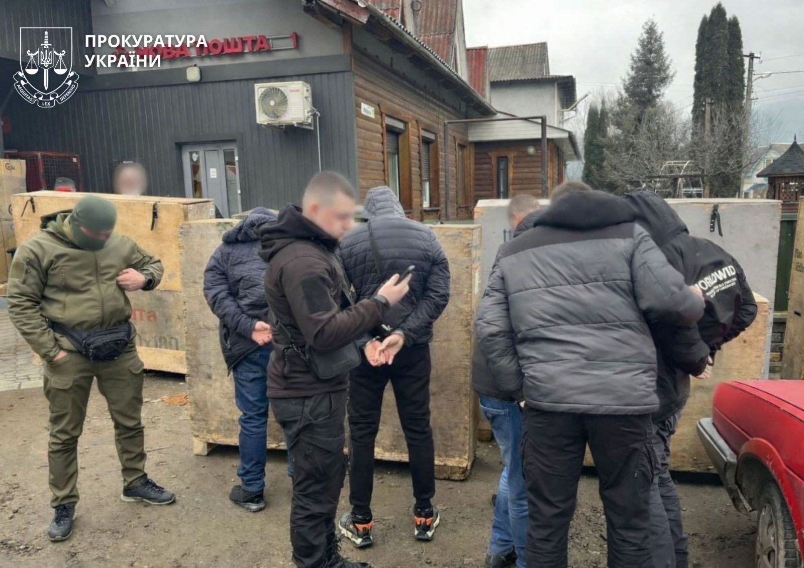 Багатодітний прикарпатець та житель Дніпропетровщини організували «бізнес» на ухилянтах