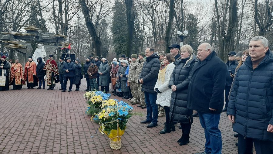 В Івано-Франківську відкрили Дзвін пам’яті захисникам ФОТО