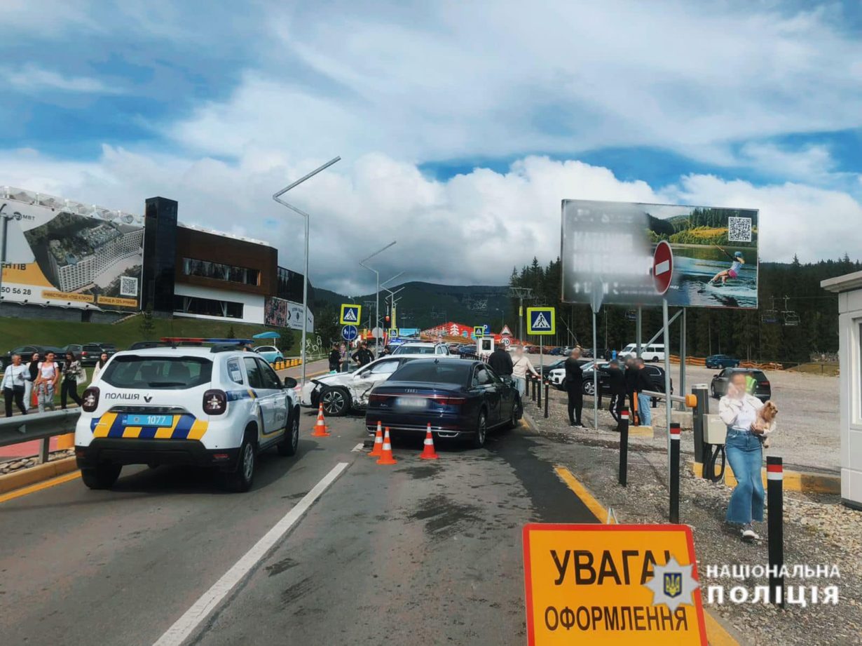 У Поляниці внаслідок зіткнення двох авто постраждала жінка