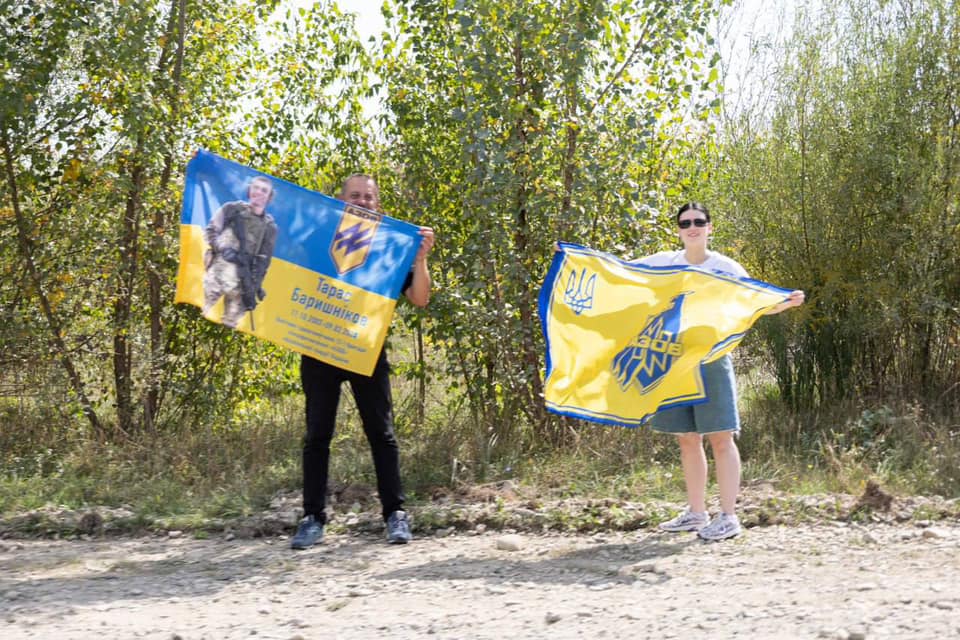 У Коломиї відкрили веломаршрут заїздом в памʼять про полеглих захисників