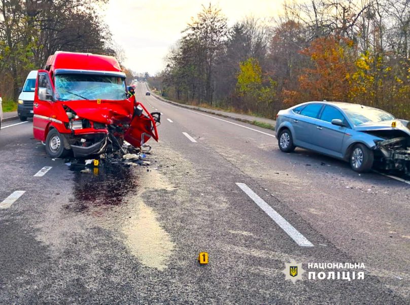 Деталі ДТП на Калущині: травмовано шестеро людей, серед них дитина