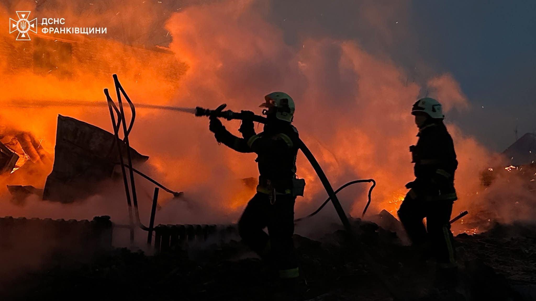 На Надвірнянщині горів навчальний заклад (фото)