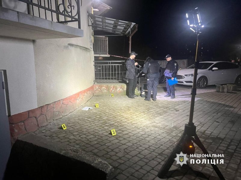 У Франківську молодики побили чоловіка