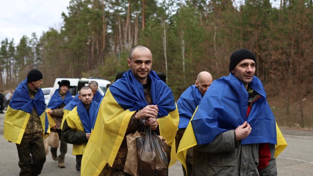 Україна повернула з полону 175 захисників (ФОТО)