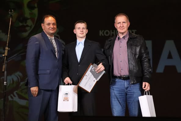 В Івано-Франківську відзначили «Учня року – 2025»
