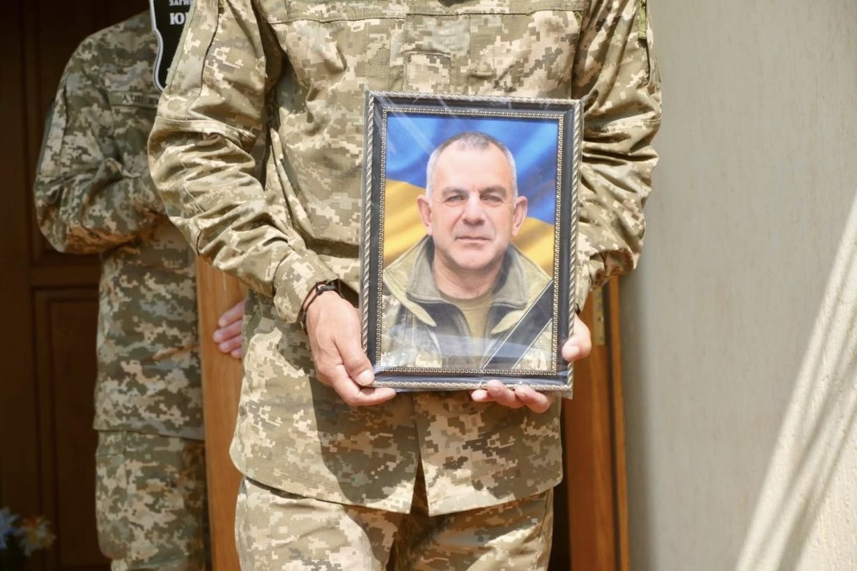 На Калущині попрощалися з полеглим військовим Василем Юрчишином