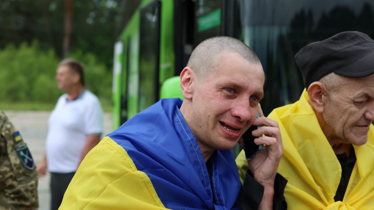 Україна повернула воїнів, які перебували в полоні понад два роки