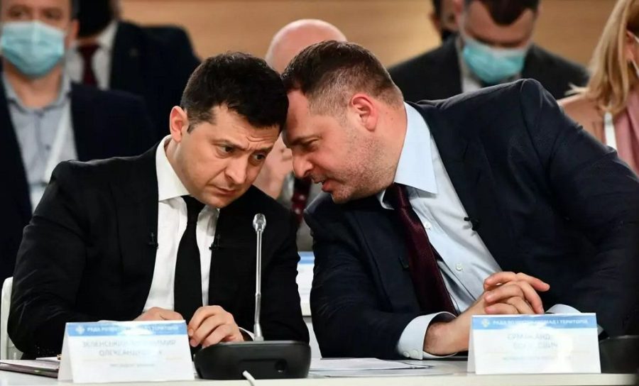 Зеленський та Єрмак живуть в одному бункері, – Financial Times