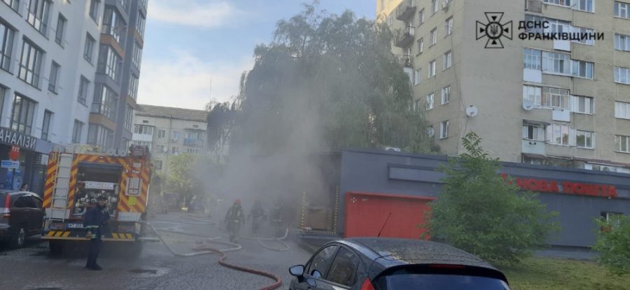 В Івано-Франківську горіла прибудова
