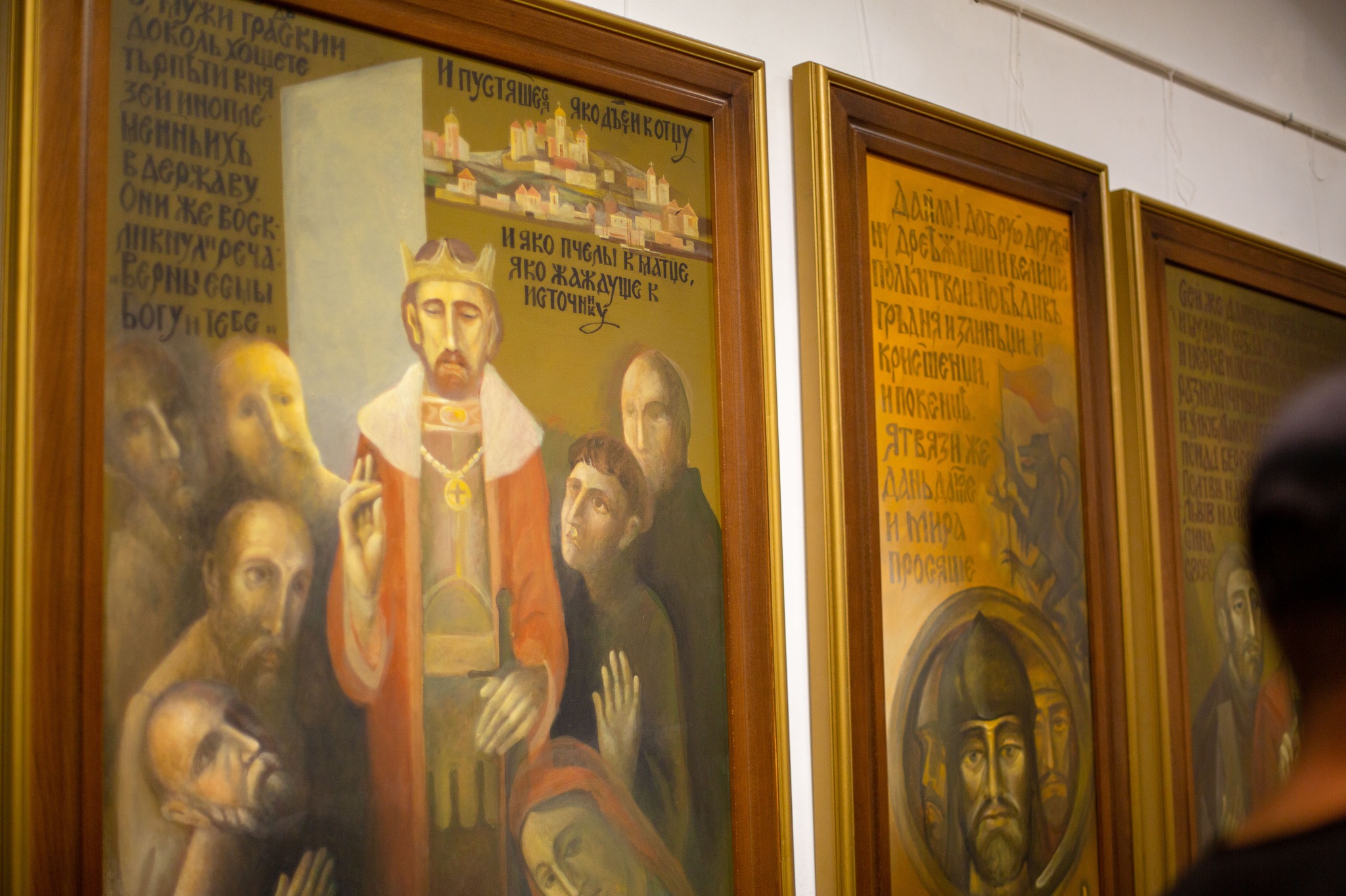 “Велич духу Галицької землі”: у Франківську відкрилася унікальна виставка (ФОТО)