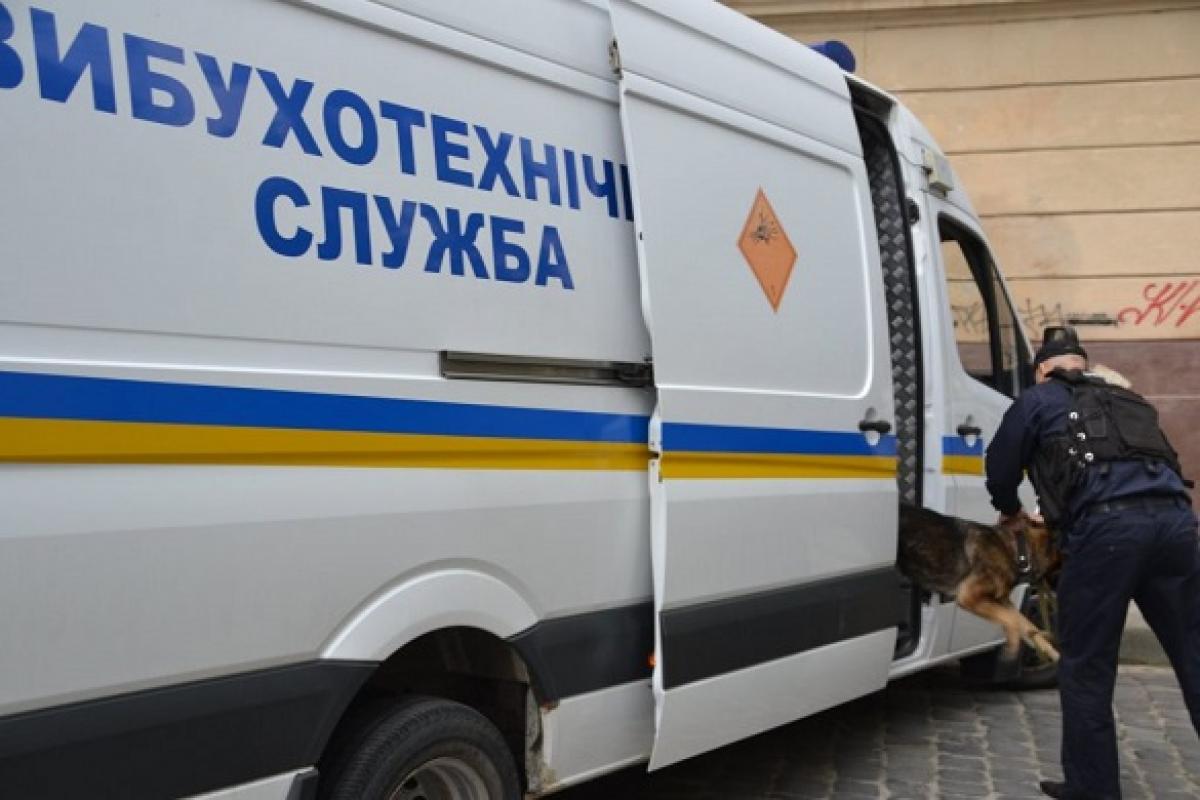 У Чернівцях вчитель “мінував” навчальні заклади