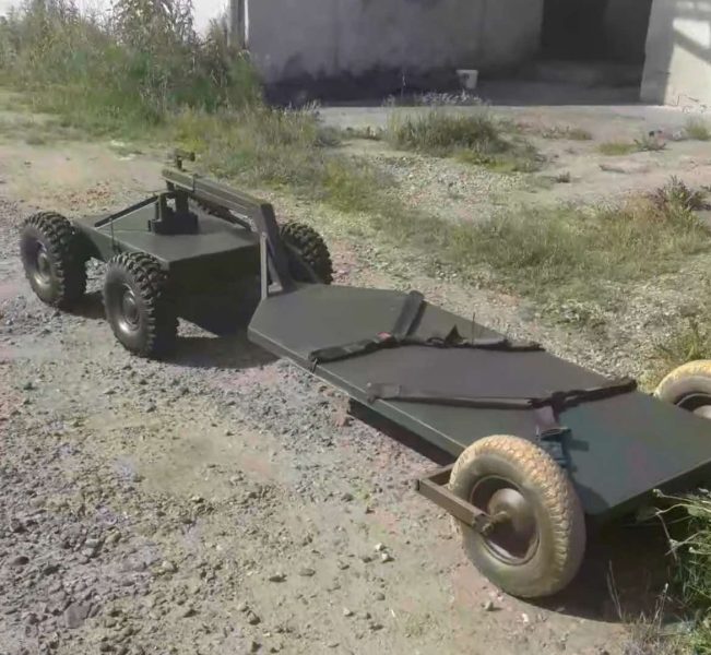 «Стаємо і робимо»: у Брошнів-Осаді автомайстри від початку війни ремонтують машини на передову