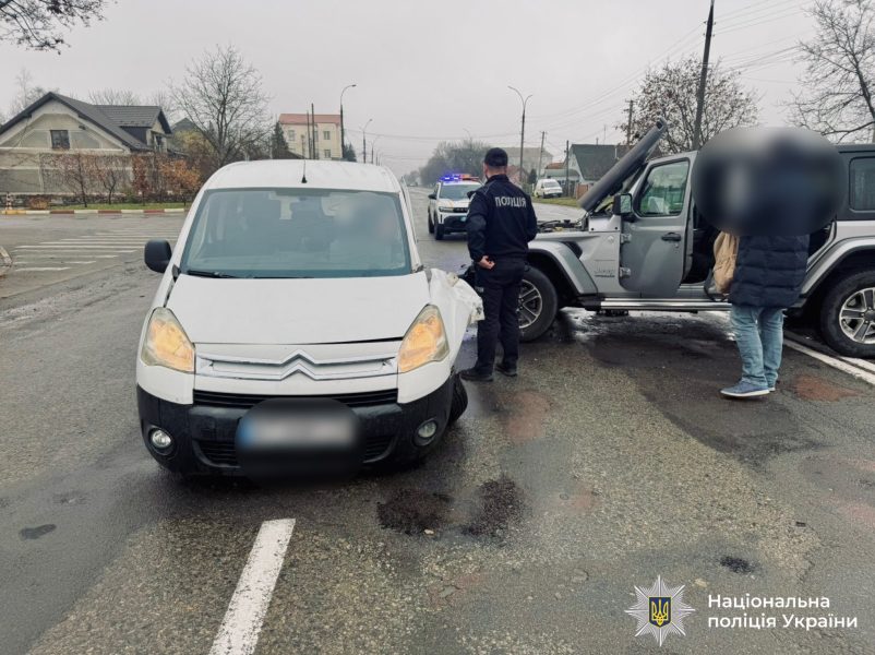 У Коломиї зіткнулися дві автівки