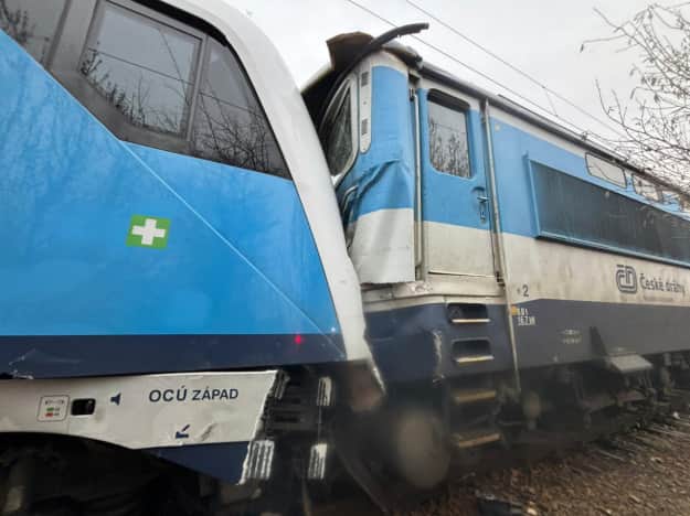 У Чехії зіштовхнулися потяги: близько 40 людей зазнали поранень